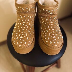 Glitz platform bootie